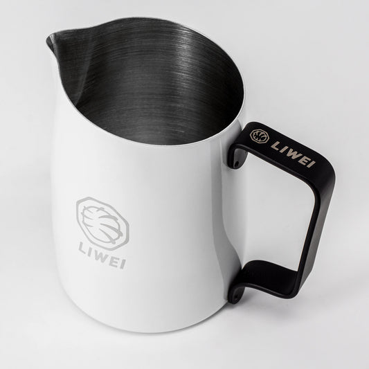 #06 Krug mit rundem Ausguss – LIWEI